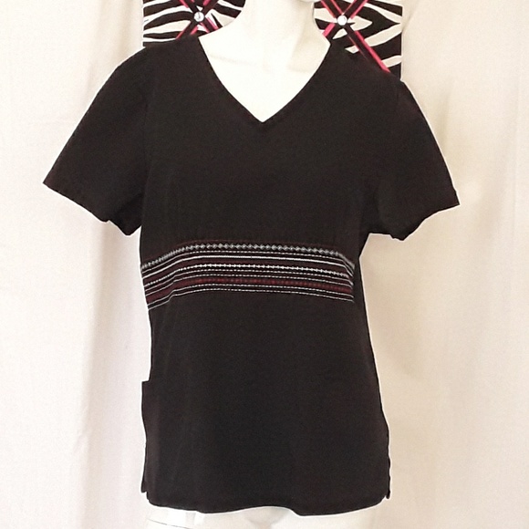 o2 scrubs Tops - O2 Scrubs nurse top